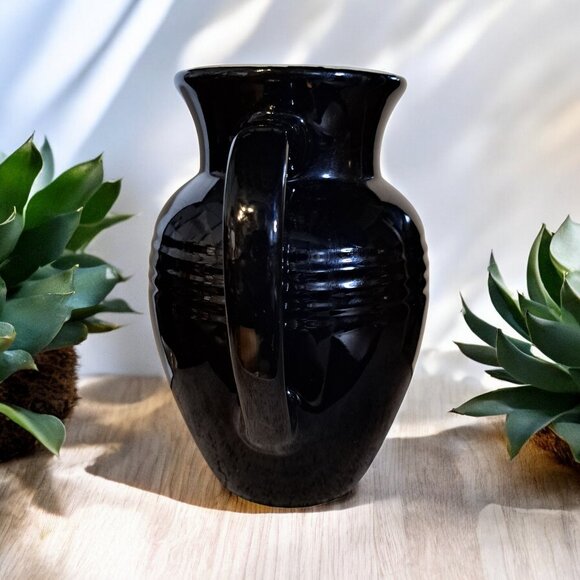 Le Creuset Stoneware Large 2Qt Pitcher Water Jug Black 9" Tall 12-25 - Picture 2 of 16
